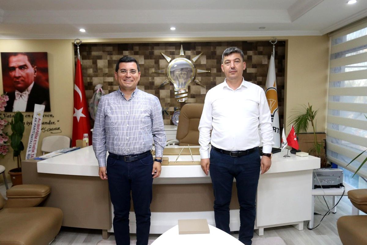 Başkan Tütüncü: "Antalya\'ya, Türkiye\'ye yaptığımız hizmetler ortada"