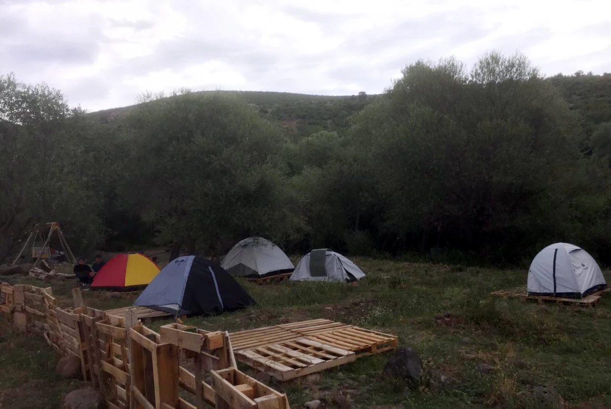 Beypazarı\'nın Uruş Mahallesi\'ndeki eko kamp alanı tatilcilerden ilgi görüyor