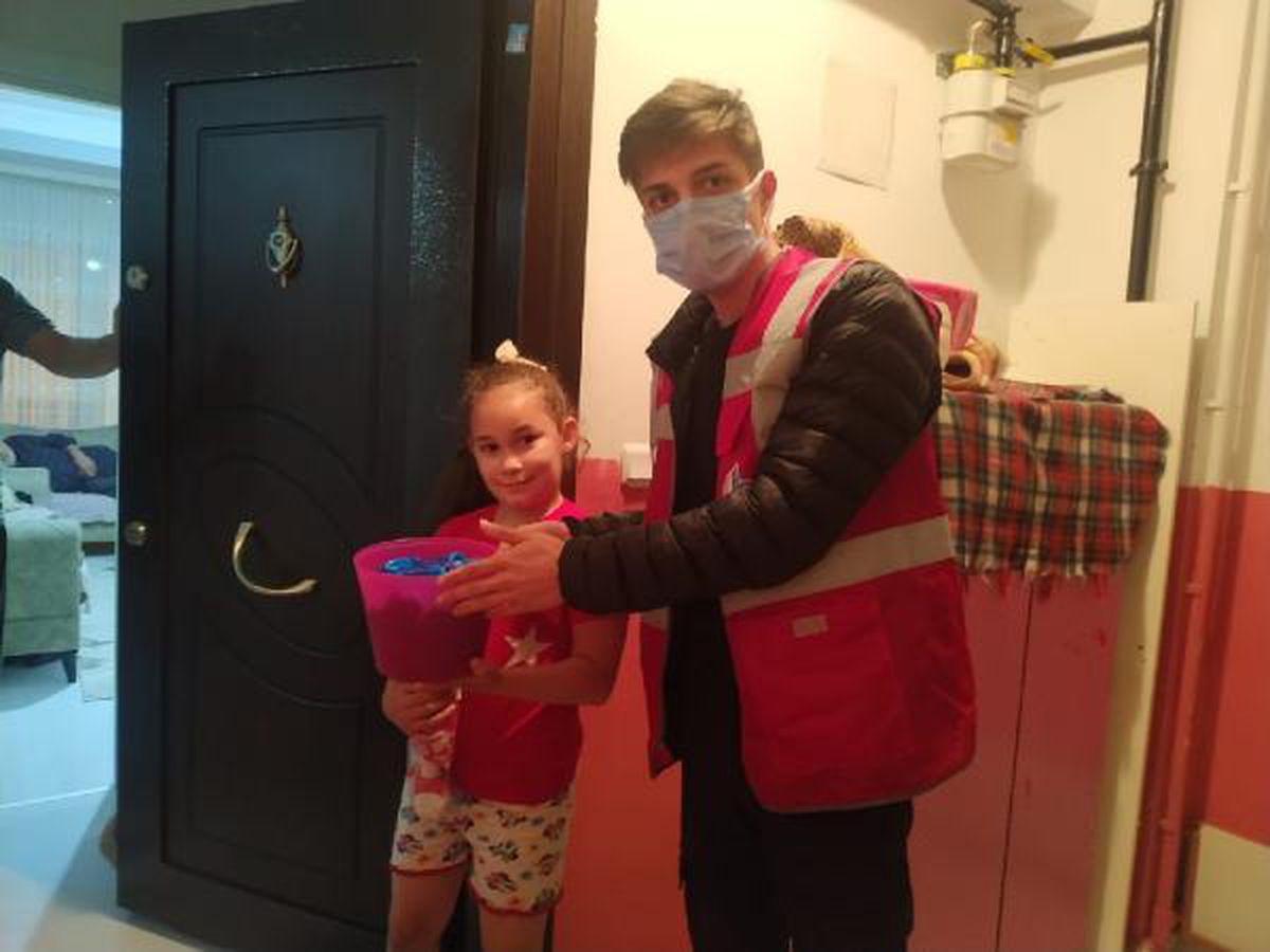 Engelliler için 3 haftada 10 bini aşkın mavi kapak