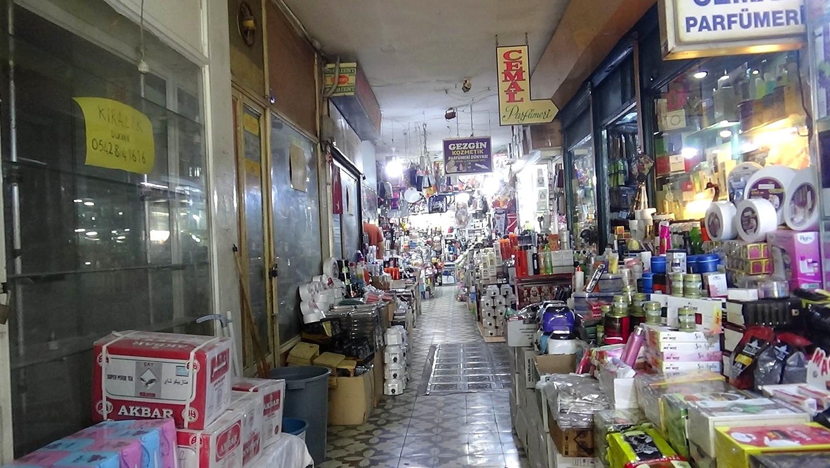 Kilis\'te yüksek kira fiyatları iş yerlerini vurdu