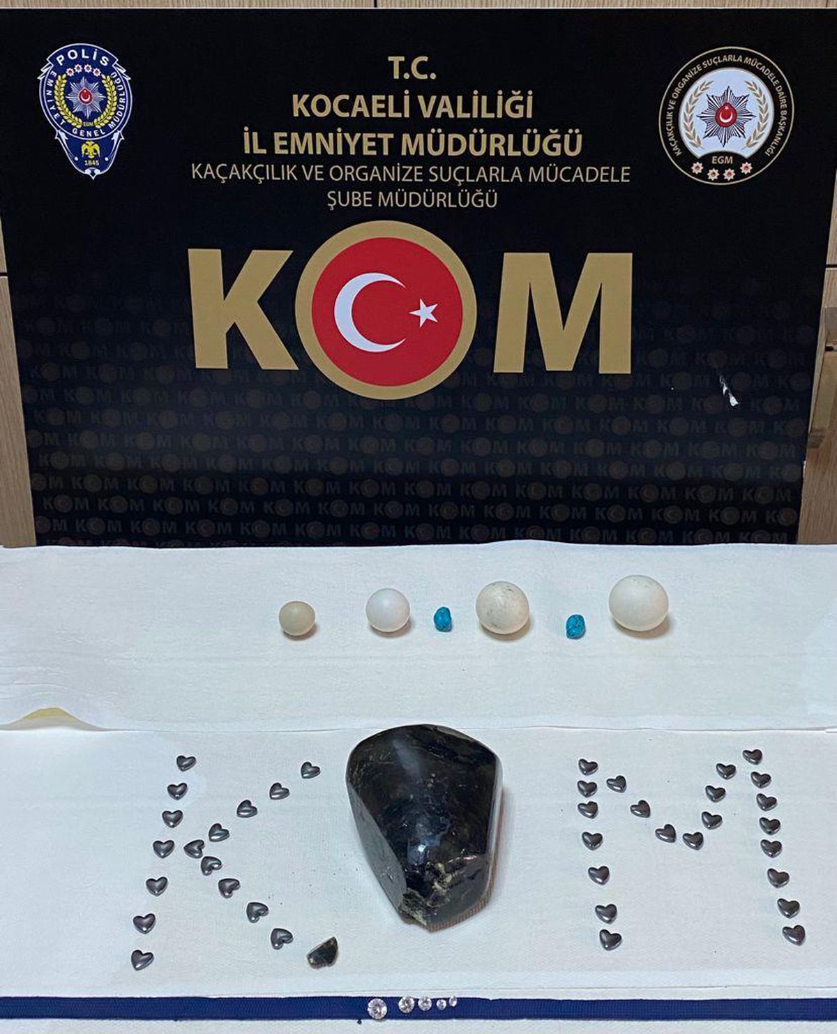 Kocaeli\'de bir araçta tarihi eser ele geçirilmesine ilişkin 4 kişiye adli işlem uygulandı