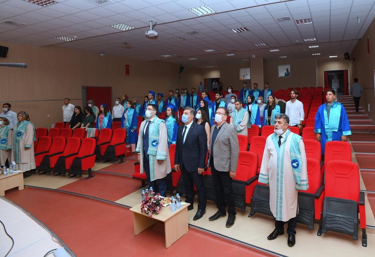 YYÜ Güvenlik Meslek Yüksekokulunda mezuniyet sevinci