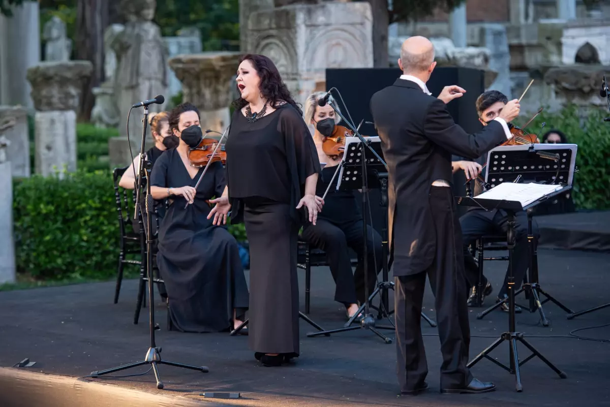 12. Uluslararası İstanbul Opera Festivali\'nde "Barok Konseri" sanatseverlerle buluştu