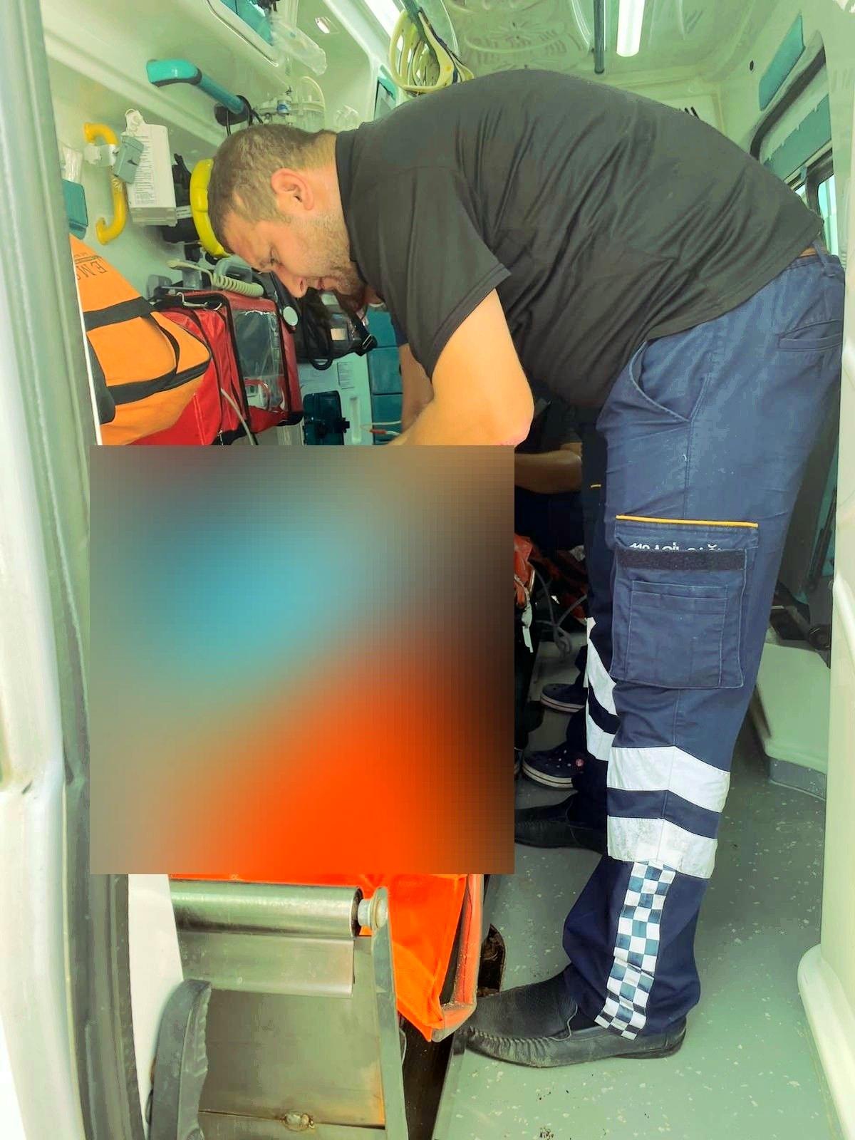 Denizde boğulma tehlikesi geçiren çocuk hayatını kaybetti