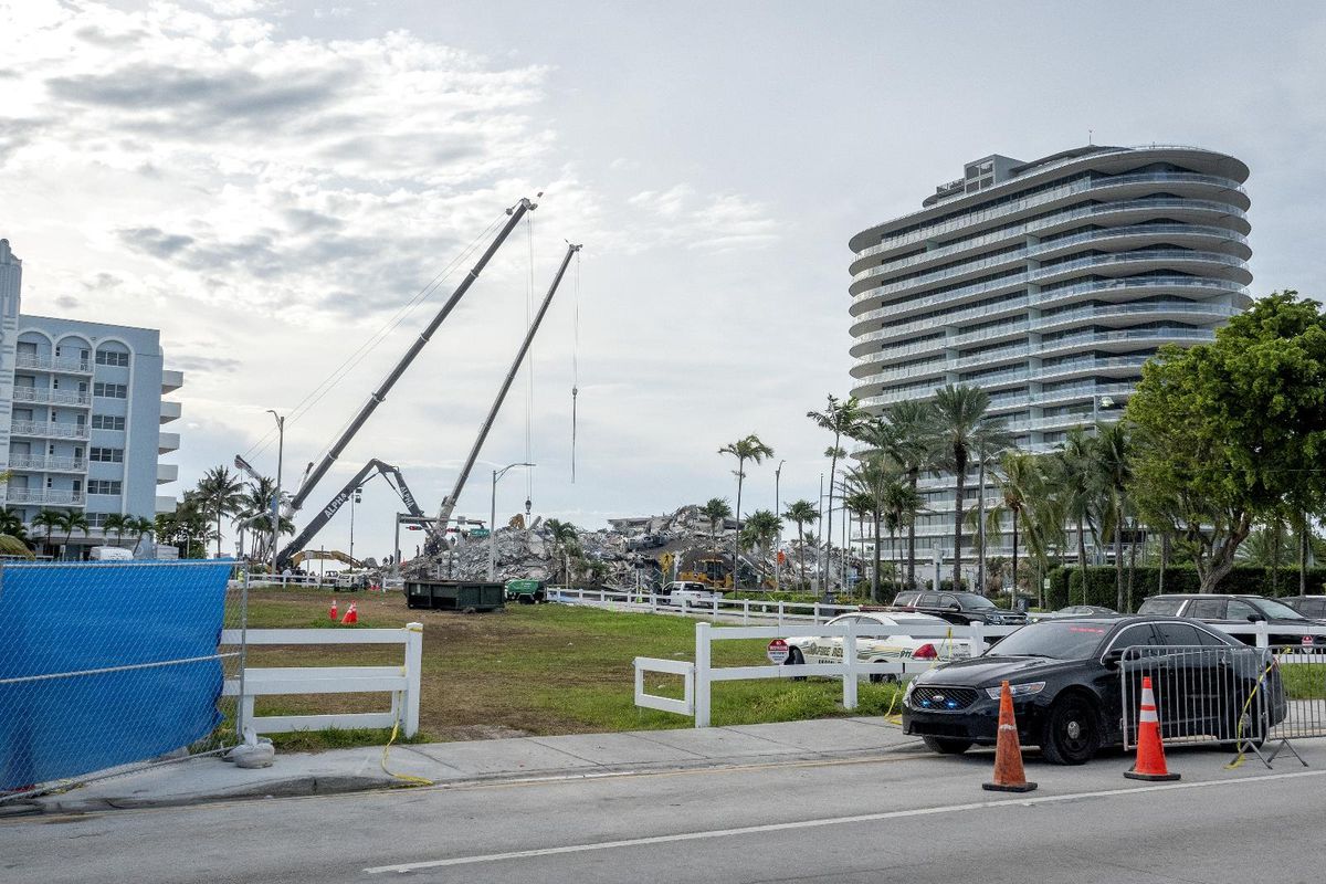 Florida\'da çöken binada can kaybı 27\'ye yükseldi