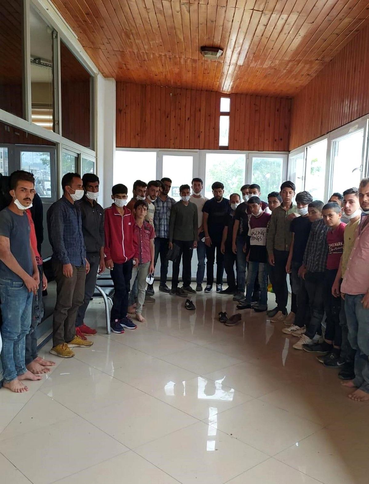 Hatay\'da 28 kaçak göçmen yakalandı