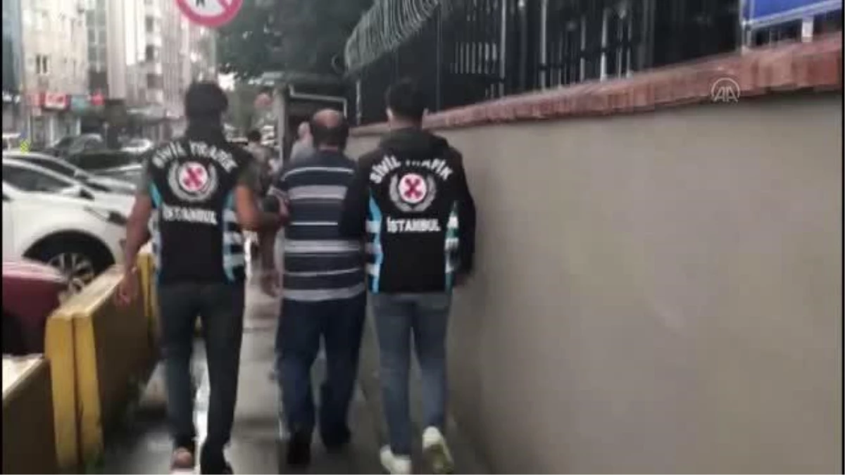 Kadıköy\'de korsan otoparkçılık yapan şüpheli yakalandı
