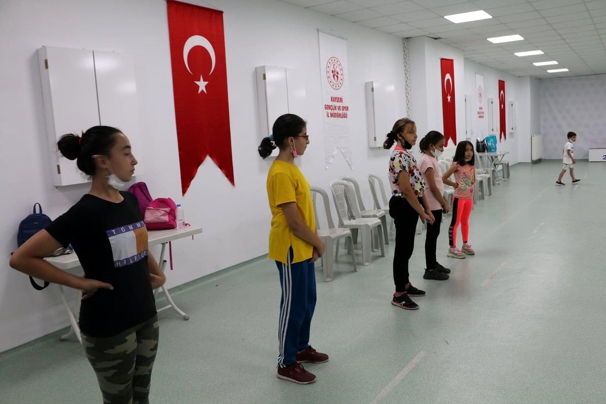 Kayseri\'de GSB spor okulları coşkusu