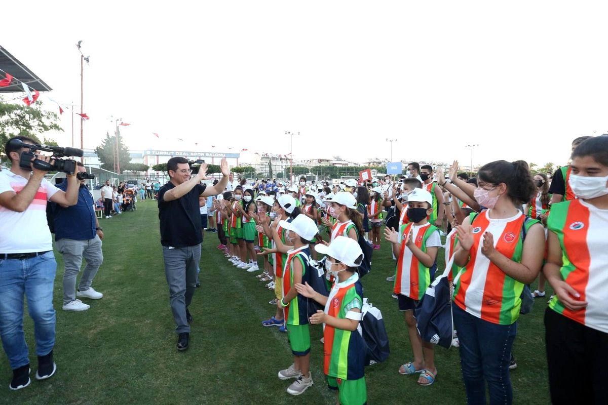 Kepez\'de yaz spor okulları açıldı