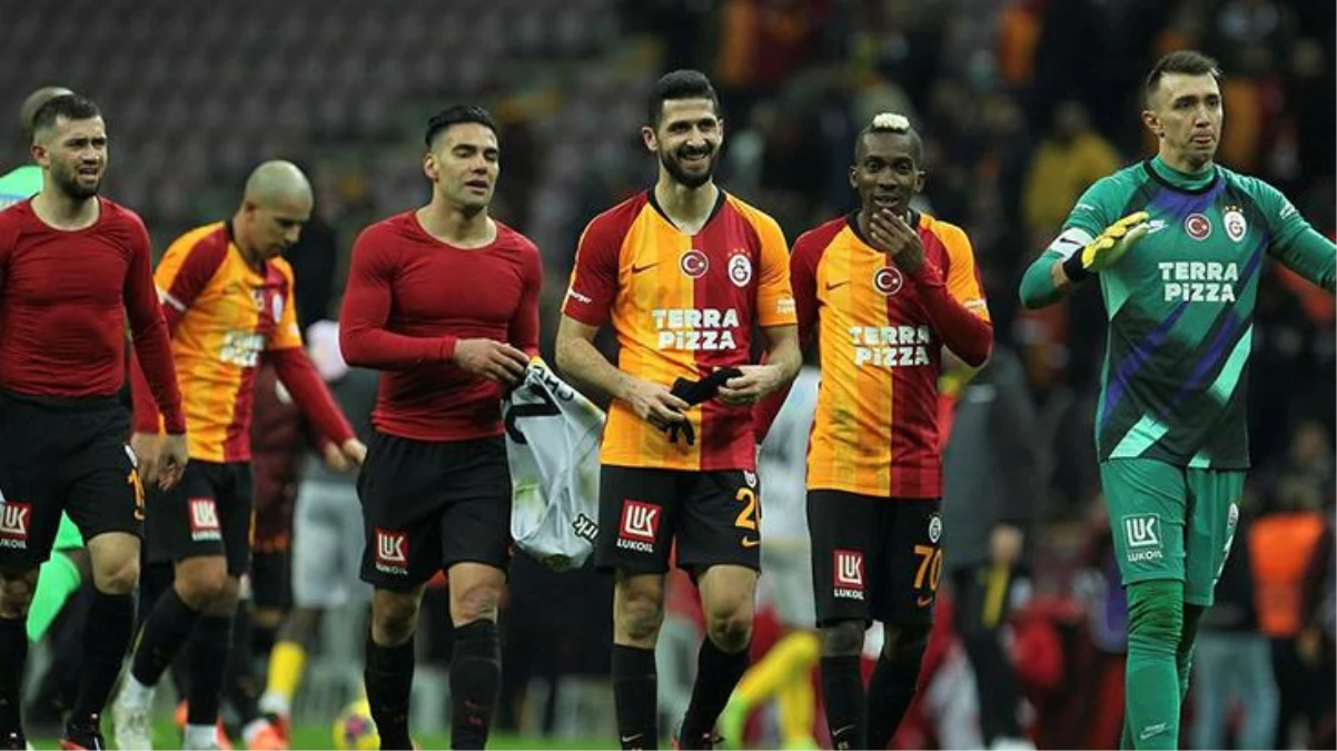 Parti yapan Onyekuru, Fatih Terim\'i kızdırdı! Galatasaray transfer için eskisi kadar istekli değil