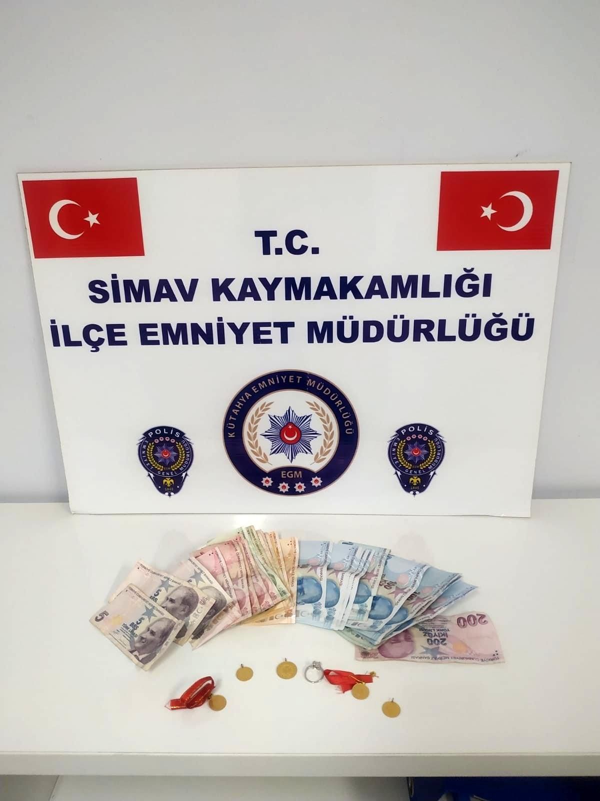 Simav\'da hırsızlık operasyonu