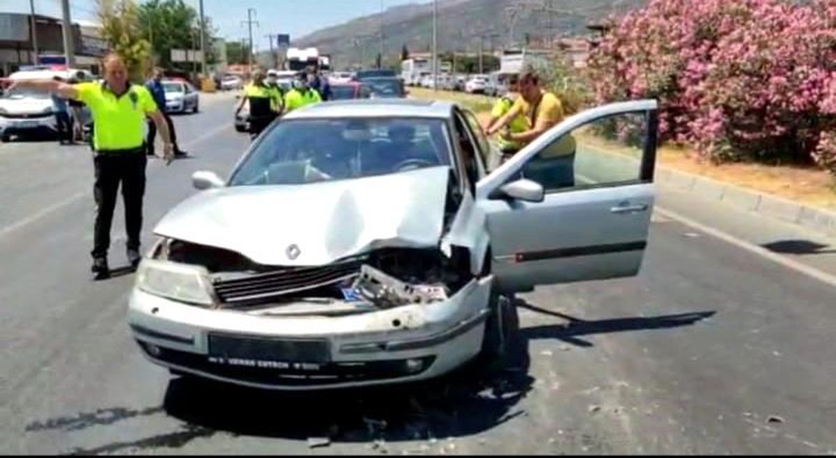Son dakika! Söke\'de trafik kazası: 1 yaralı