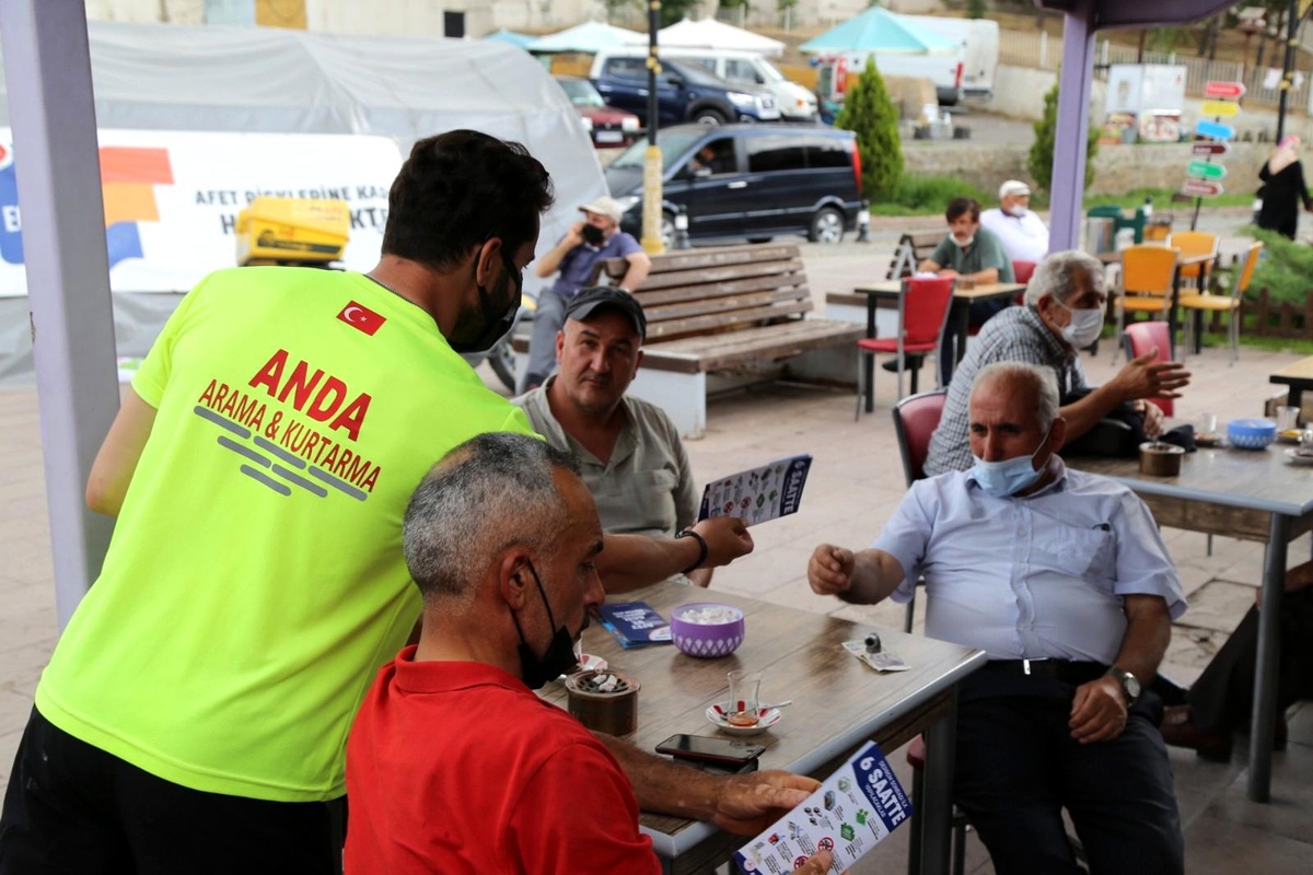 10 günde 40 bin kişiye afet farkındalık eğitimi verilecek