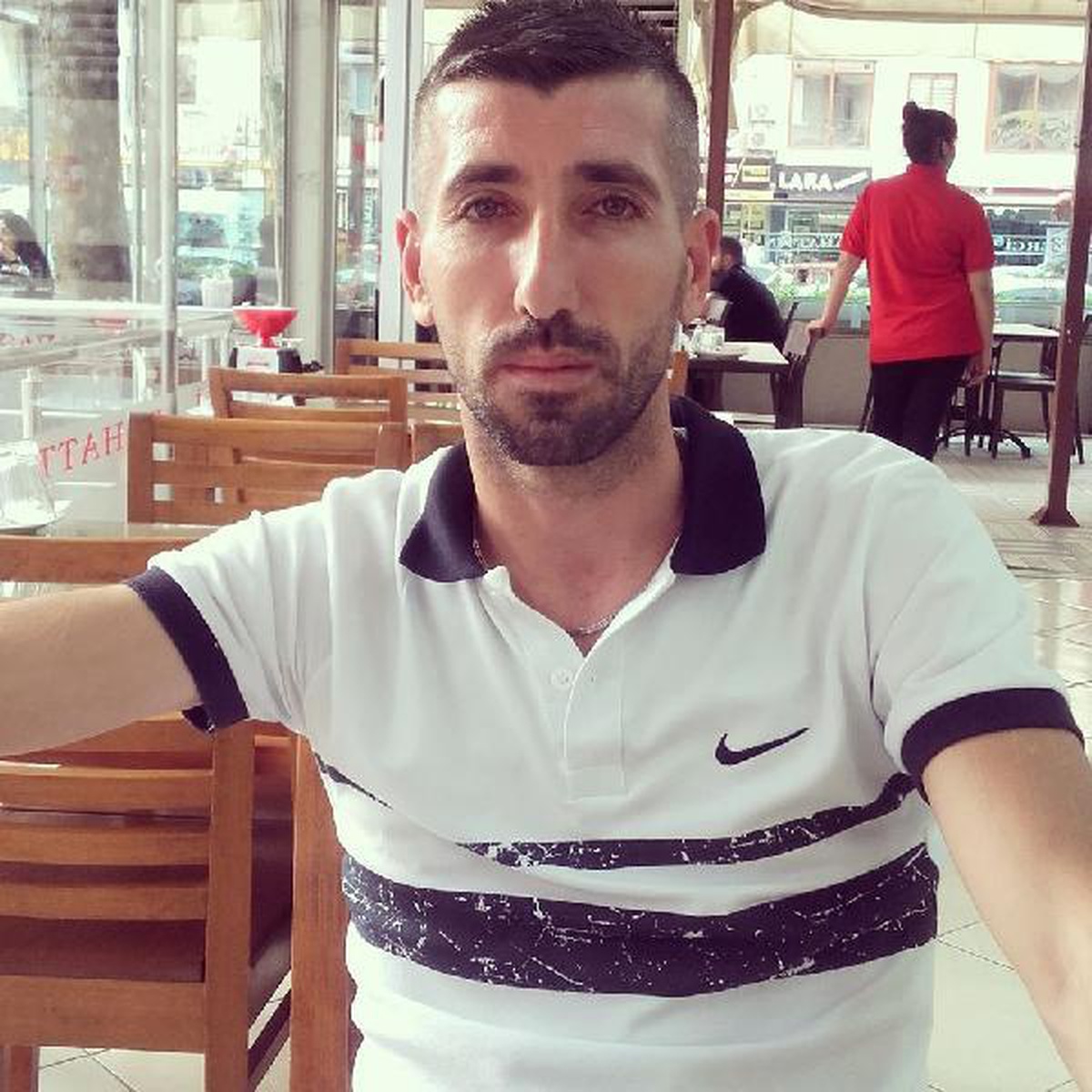 Eski eşini kızının gözü önünde vuran sanığa 10 yıl hapis