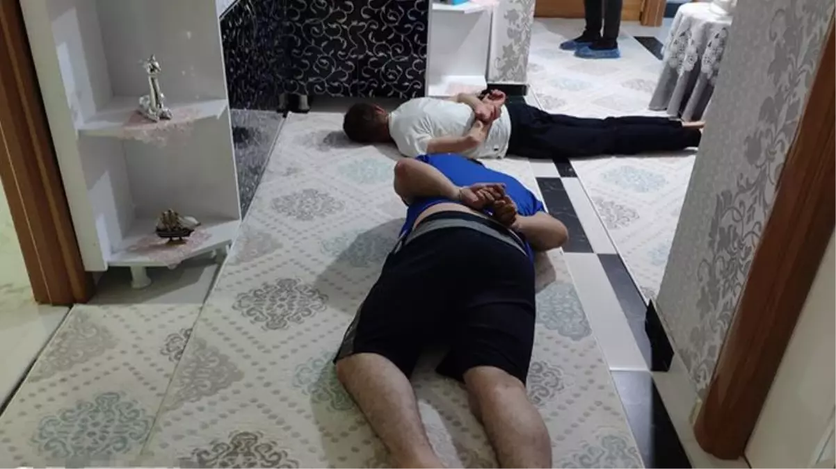 Kendilerini 'Boğalar Çetesi' olarak tanıtan tefeci çetesine polis, 'Matador Operasyonu' gerçekleştirdi