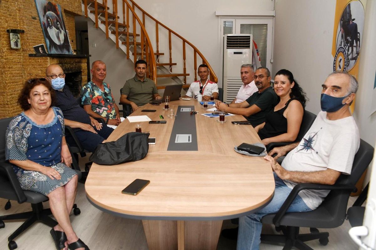 Kuşadası ortak akıl ile yönetiliyor