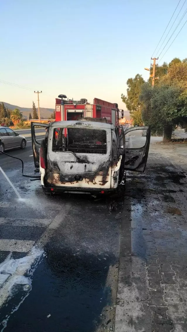 Milas'ta araç yangını - Son Dakika