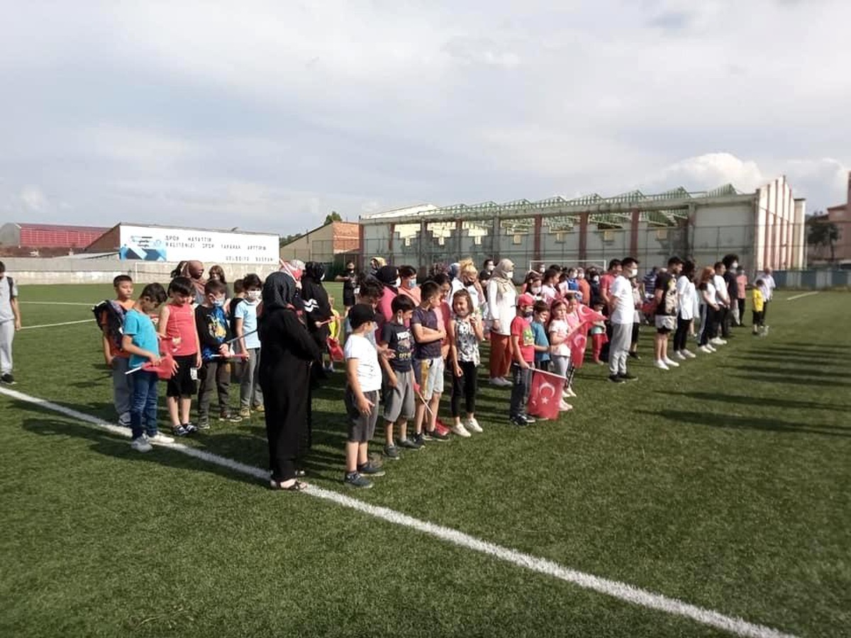 Pazaryeri\'nde açılan yaz spor okullarında 6 branşta 391 sporcu eğitim görecek