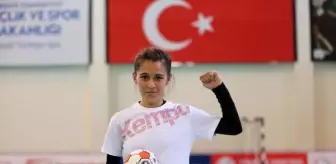 Şanlıurfalı 13 yaşındaki hentbolcu Merve Akpınar: Bu kadar insanın duygu ve düşüncelerini paylaşacağına inanmazdım