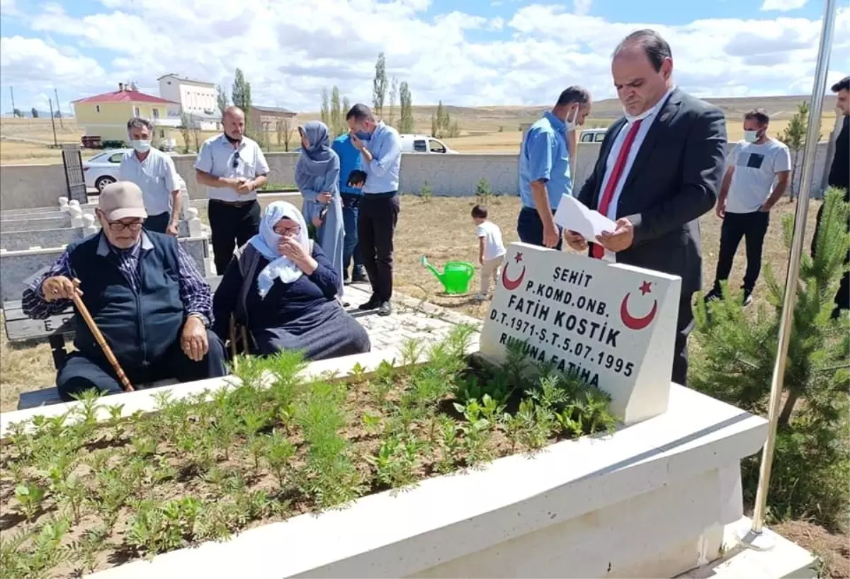 Şehit Fatih Kostik kabri başında dualarla anıldı