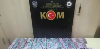 Seyyar satıcının tezgahında cinsel içerikli hap ele geçirildi