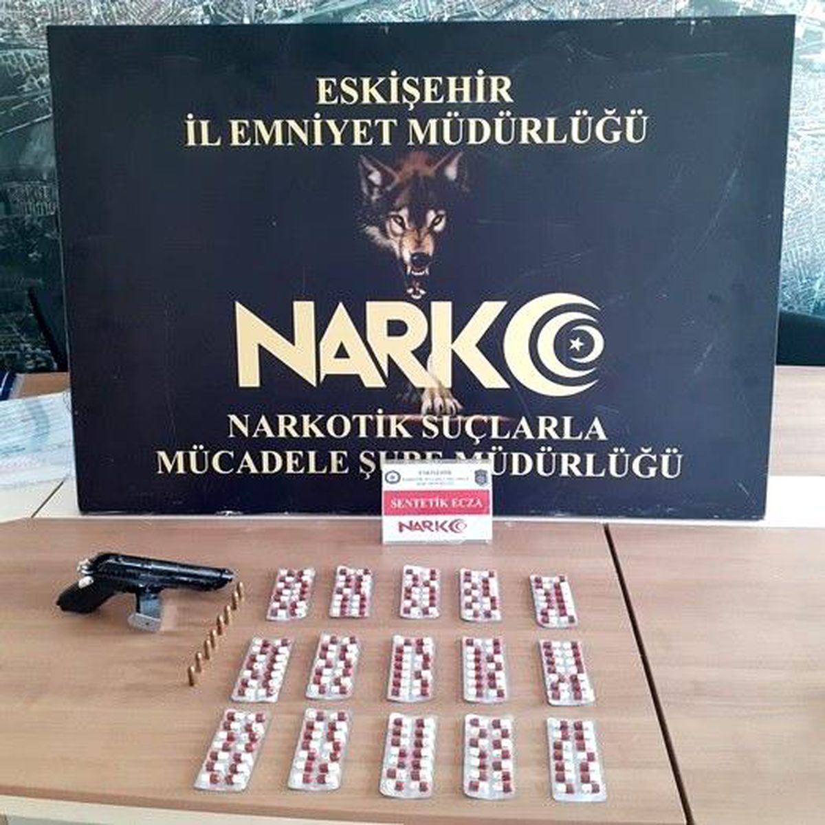 Son dakika haber... Uyuşturucu operasyonunda yakalanan 2 kişiden 1\'i tutuklandı