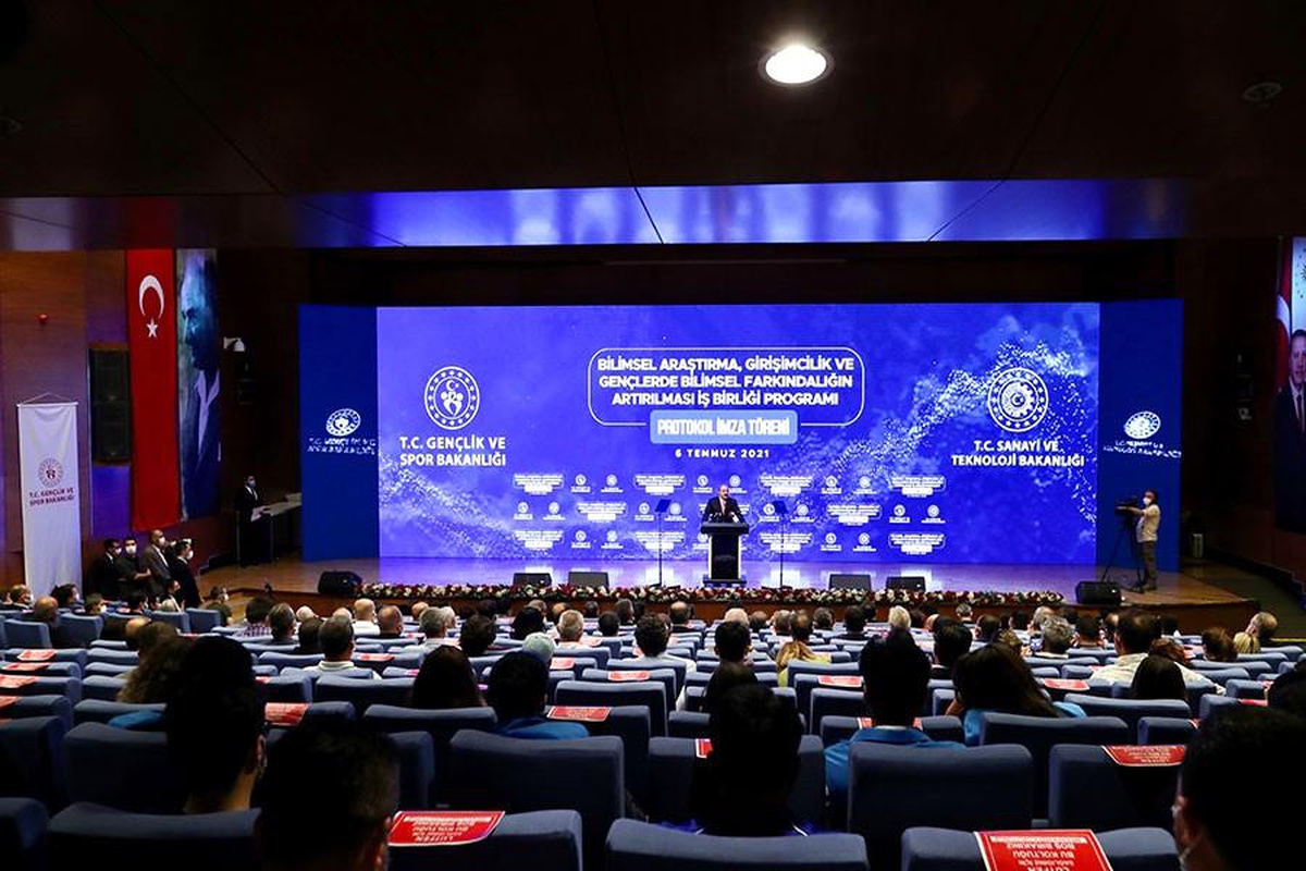 ADÜ Spor Bilimleri Fakültesi Dekanı, Spor Bilimleri İstişare Toplantısı katıldı