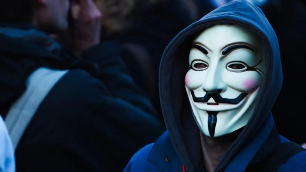 Anonymous\'tan Akbank iddialarına yanıt: Biz saldırmadık ama birçok defa hacklendiklerini biliyoruz