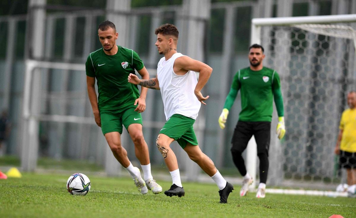Bursaspor\'da kamp çalışmaları başlıyor