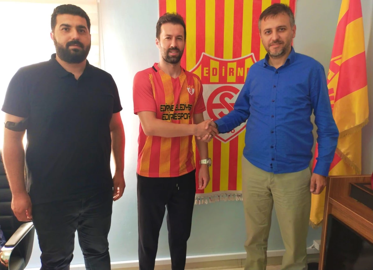 Son dakika: Edirnespor\'da transferler devam ediyor