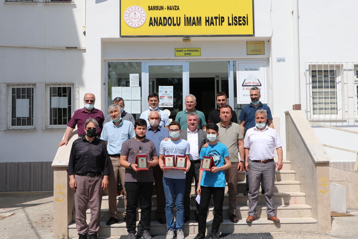 Havza LGS birincisine plaket ve ödül verildi