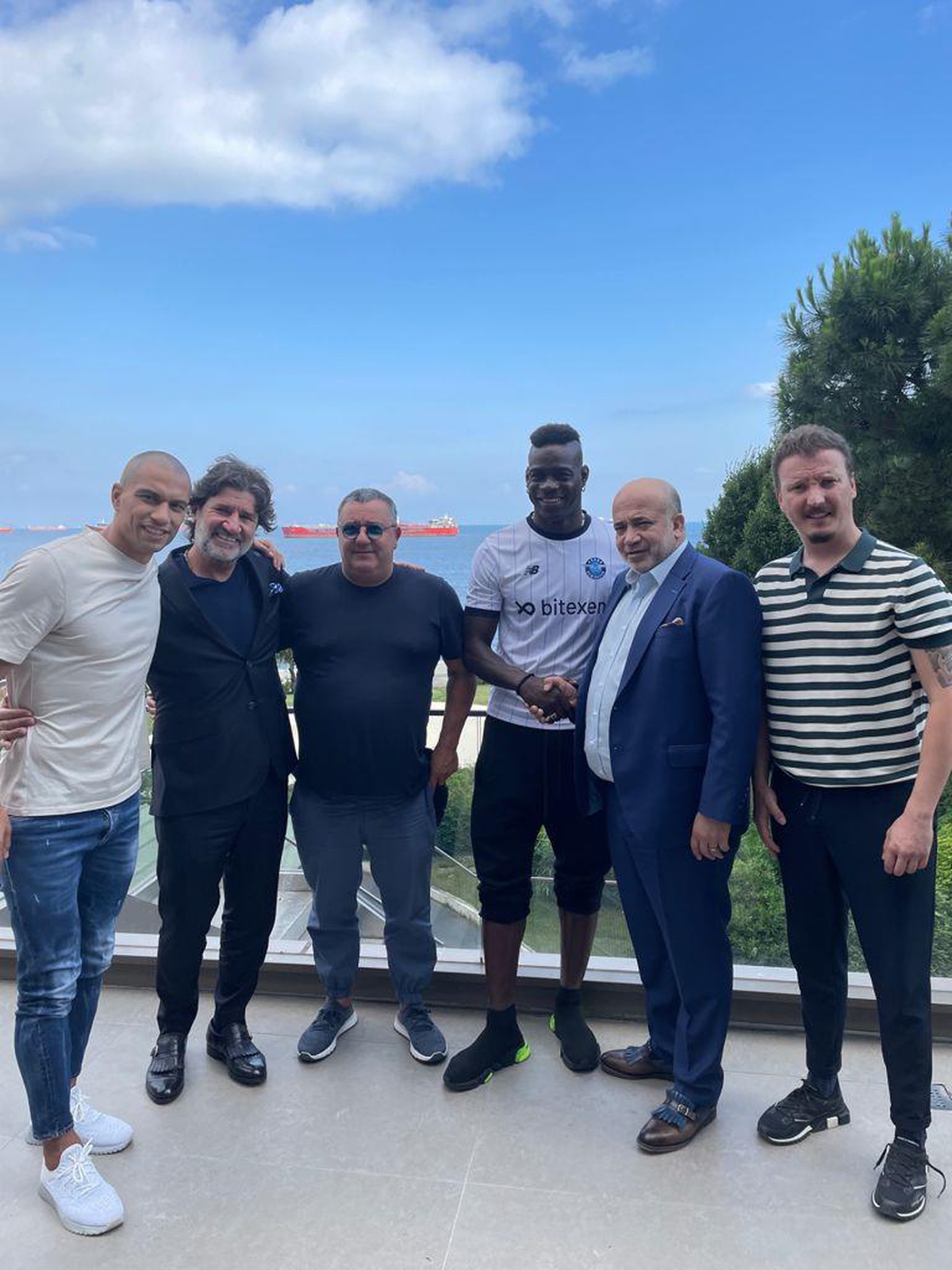 İtalyan forvet Mario Balotelli, Adana Demirspor\'da