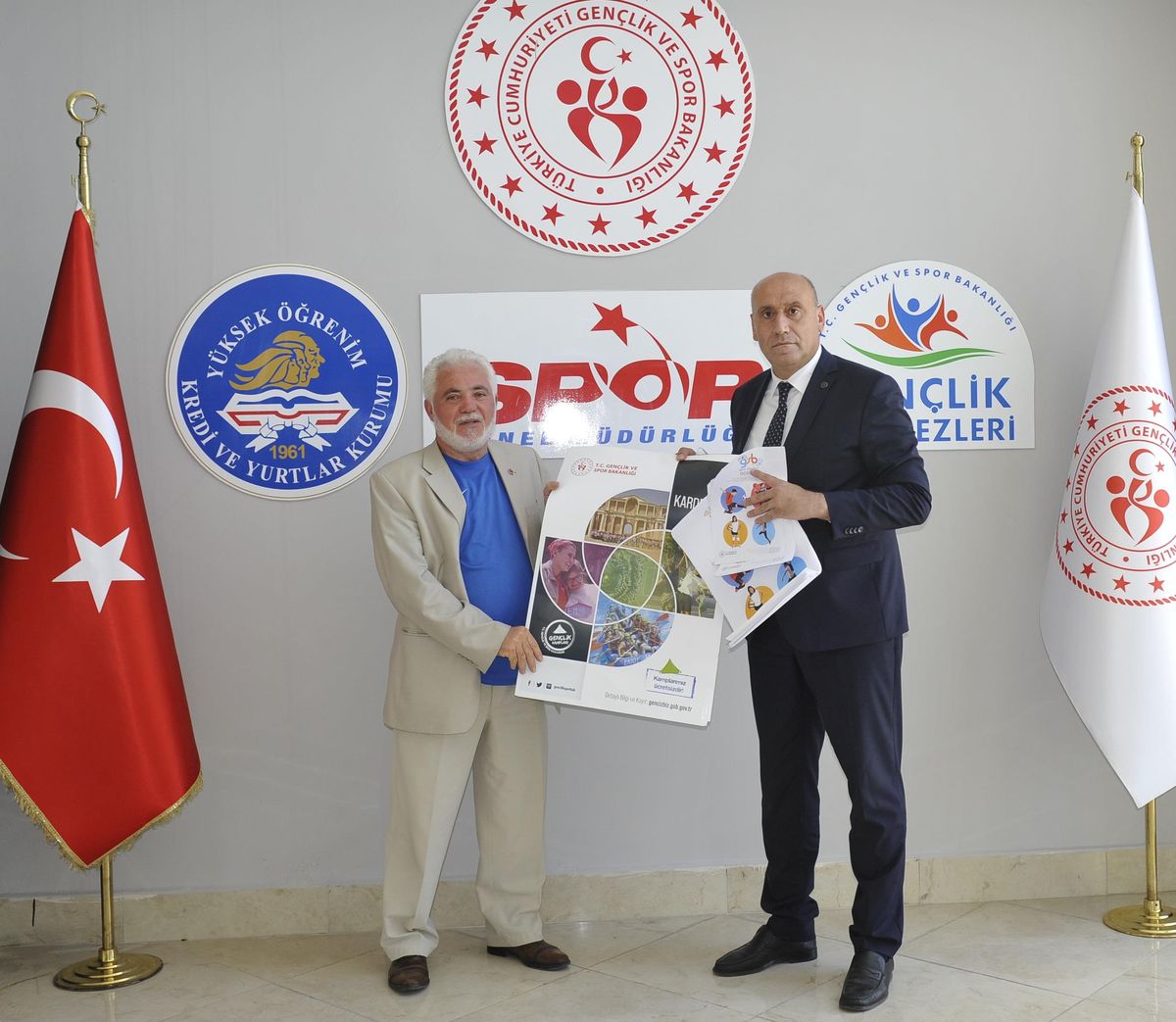 Trabzon\'da gençlerin kurslara katılımını sağlamak için muhtarlarla çalışma başlatıldı