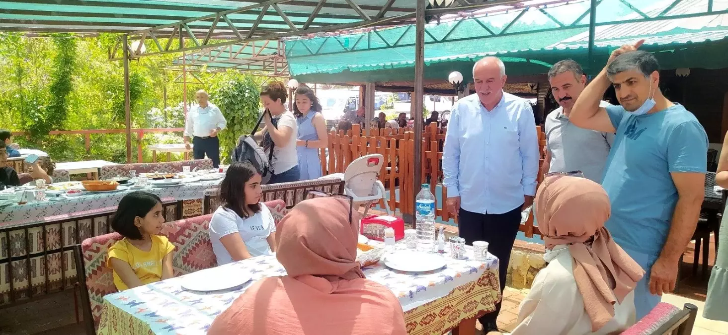 Son Dakika | Aile ve Sosyal Hizmetler İl Müdürü Suat Kenç, "Koruyucu aile hizmeti çocuklarımızın geleceği için çok önemlidir"