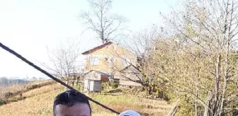 Babasının kullandığı otomobilin altında kalan Zeynep, kurtarılamadı