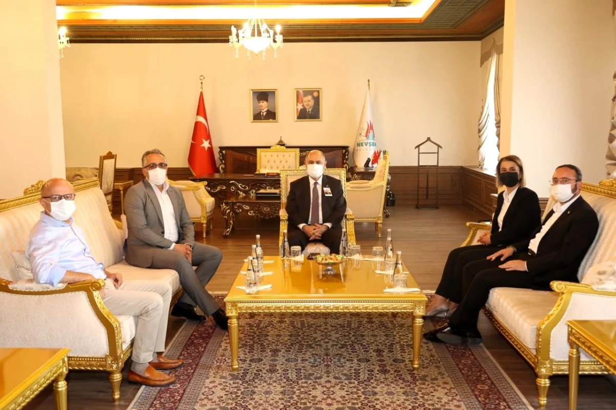 Bakan Yardımcısı Kavaklıoğlu, Belediye Başkanı Savran\'ı ziyaret etti