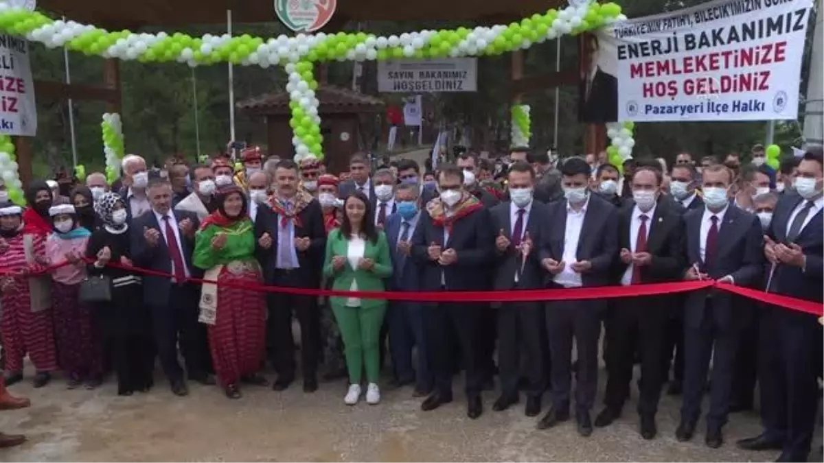 Son dakika haberleri | Bakanlar Pakdemirli ve Dönmez, lavanta bahçesini gezdi ve çilek hasadı yaptı