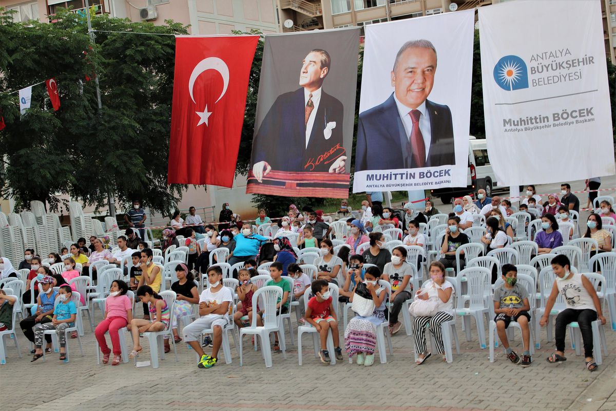 Büyükşehir Belediyesi, ilçelerde "Ayla" filminin gösterimini yaptı