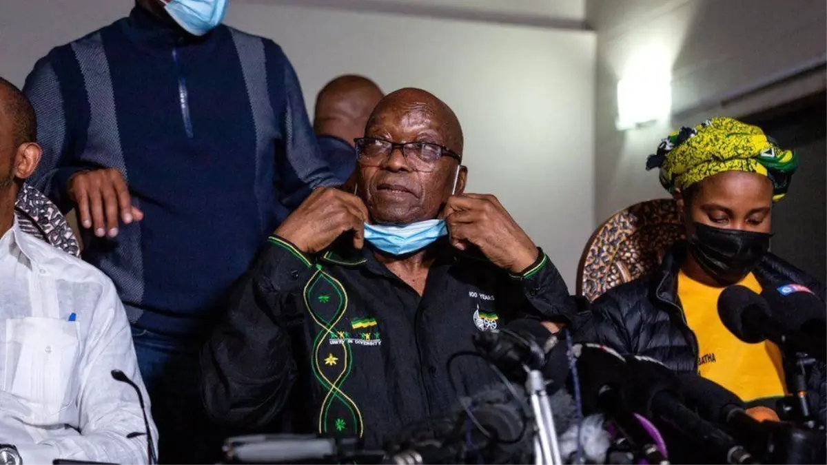Güney Afrika\'nın eski cumhurbaşkanı Jacob Zuma polise teslim oldu