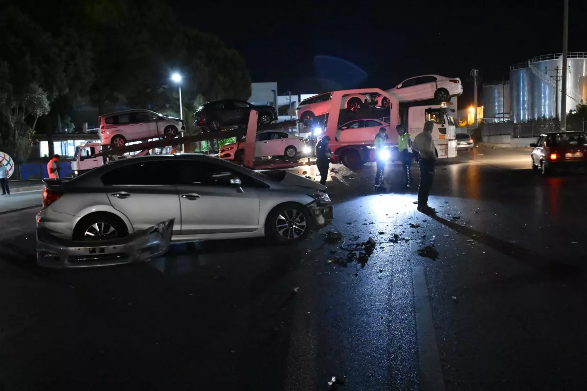 Kemalpaşa\'da meydana gelen trafik kazasında 2 kişi yaralandı