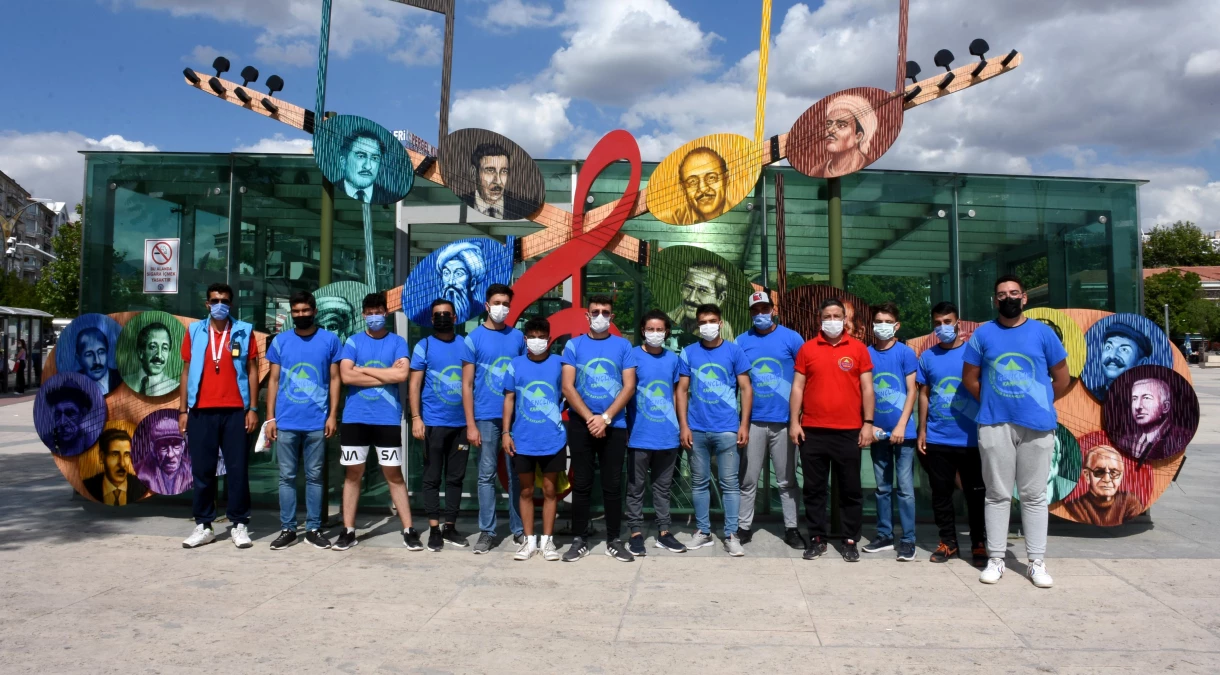 Kırşehir Ahi Evran Kampı, normalleşme döneminde Türkiye\'nin her yerinden gençleri ağırlıyor