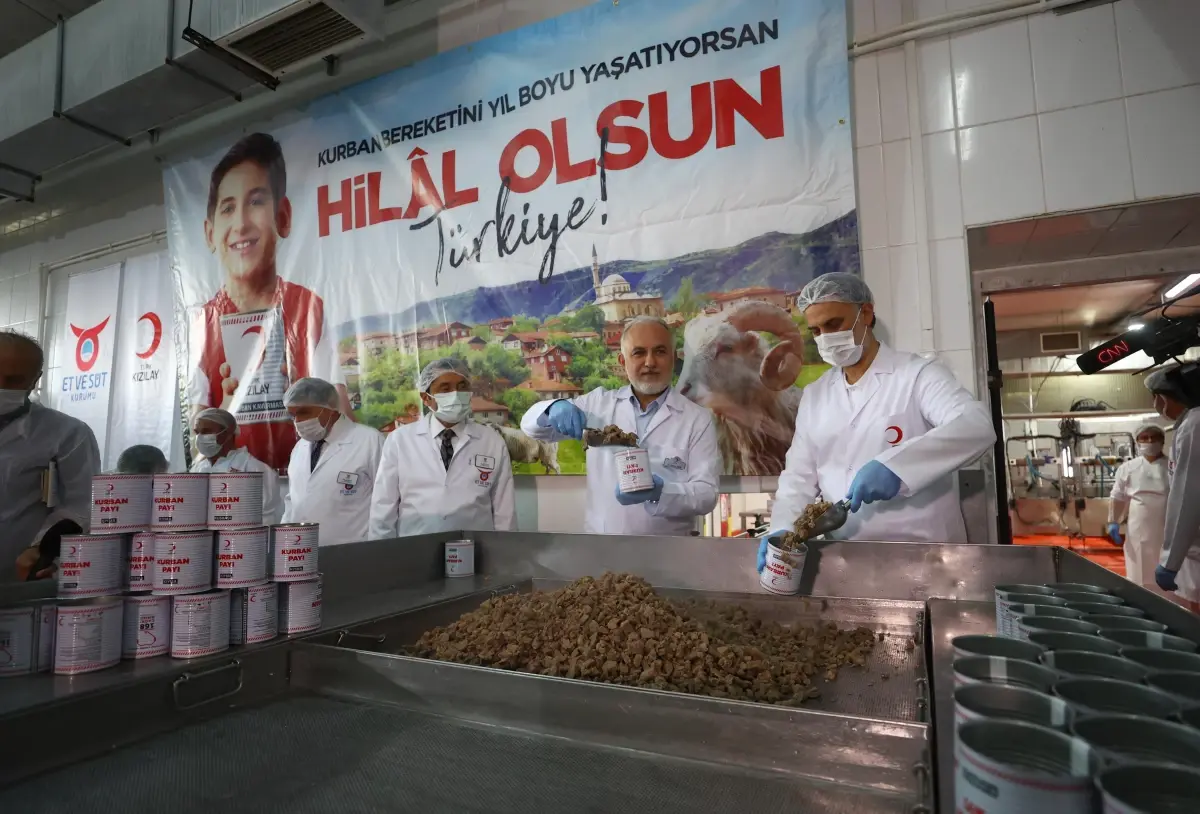 Türk Kızılay Genel Başkanı Kınık, vekaletle kurban organizasyonuna ilişkin bilgi verdi Açıklaması