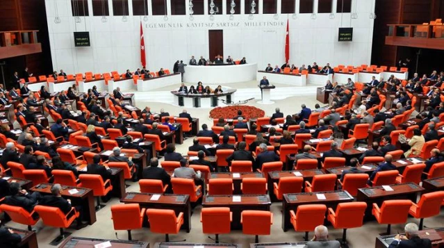 Son dakika: AK Parti, ekonomik düzenlemeler içeren yeni torba yasası teklifi yaptı