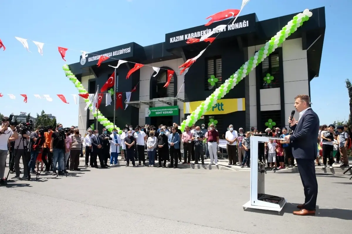 Gaziosmanpaşa\'da birçok hizmeti içerisinde bulunduran semt konağı açıldı