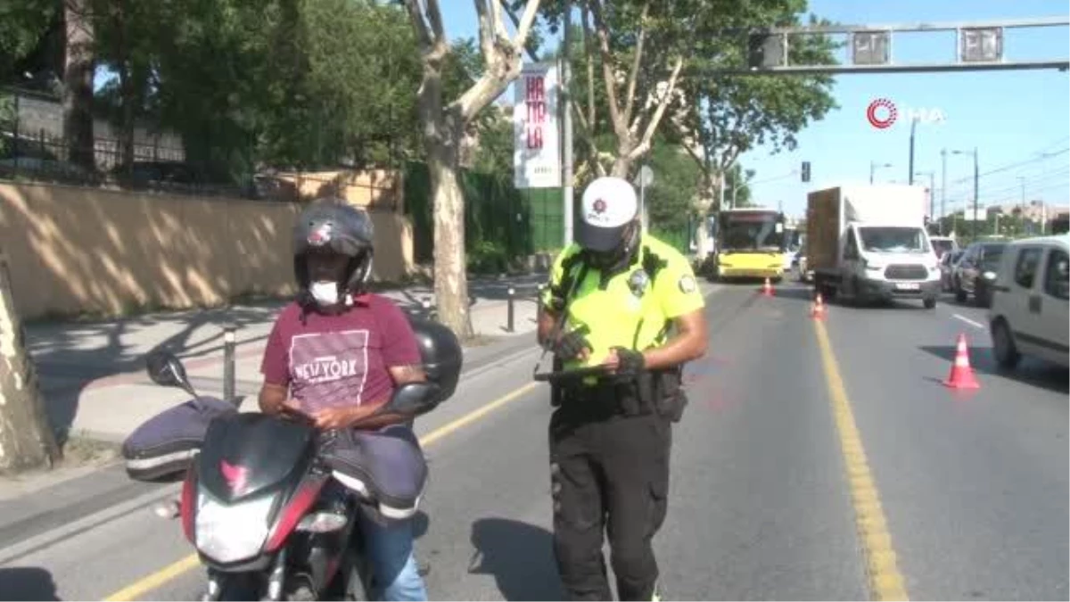 İstanbul\'da motosikletlilere polis denetimi