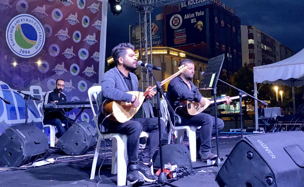 "Kırşehir Ulusal Müzik Çalıştayı" Türk Halk Müziği konseriyle sona erdi