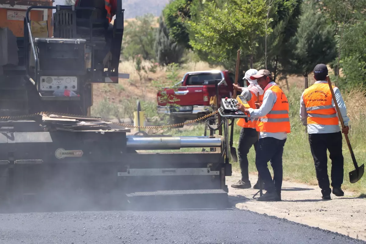 Siirt Üniversitesi Kezer yerleşkesinde asfalt çalışması yapıldı