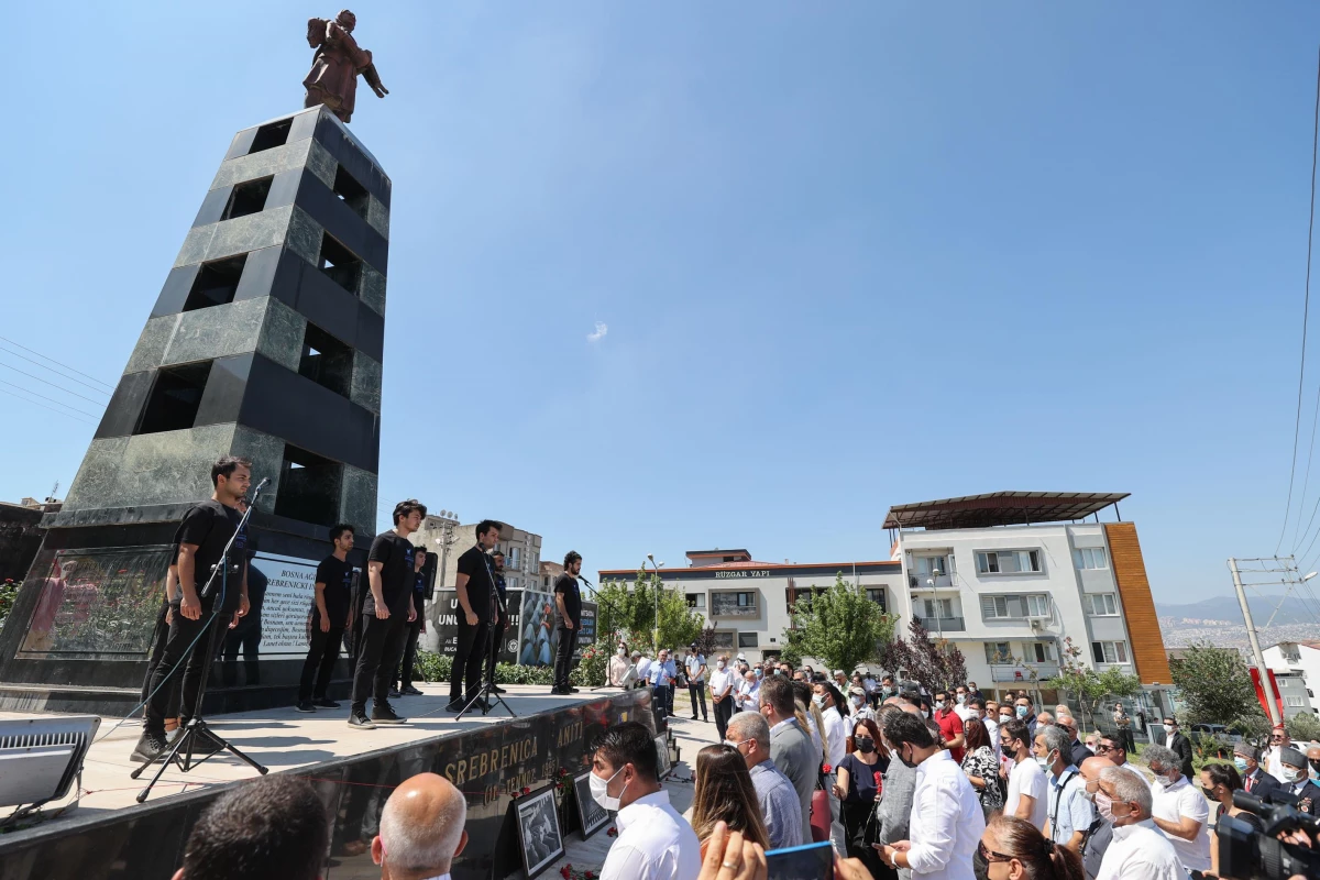 Srebrenitsa kurbanları katliamın 26. yılında İzmir\'de unutulmadı