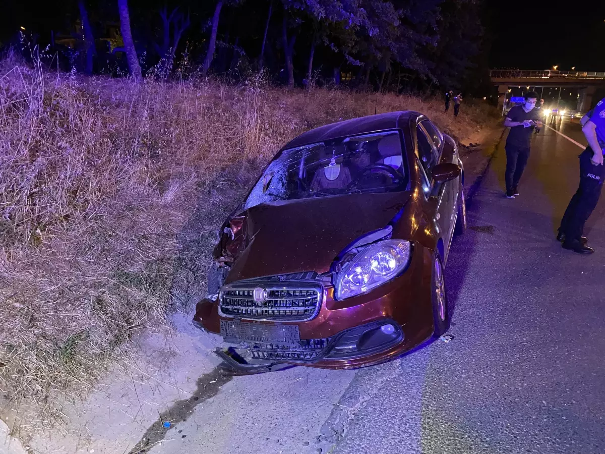 Son dakika haberleri: Otomobilin çarptığı iki kişi öldü