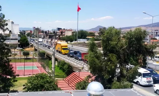 Araç kuyruğunun bir ucu Aydın'da, bir ucu Muğla'da